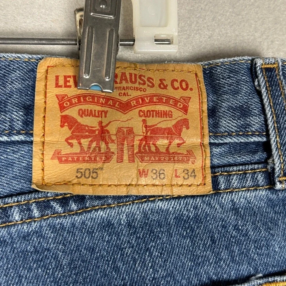 Levis 505 Jeans Mens 36X34 Blue Regular Fit Straight Leg Denim Pants 5-Pocket